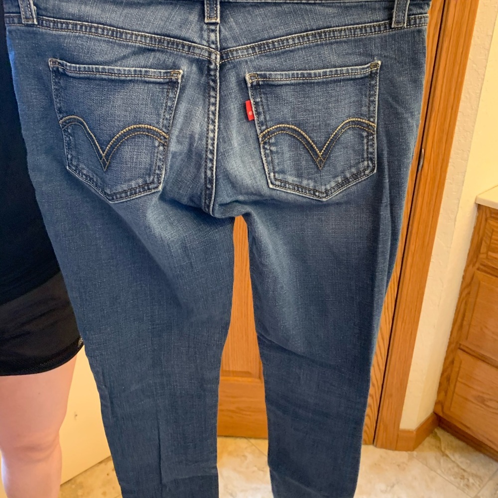 JEANS - Picture 2 of 3